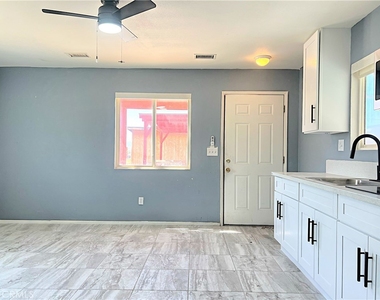 17601 Sycamore Lane - Photo Thumbnail 35