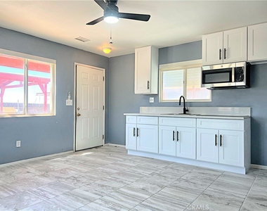 17601 Sycamore Lane - Photo Thumbnail 32
