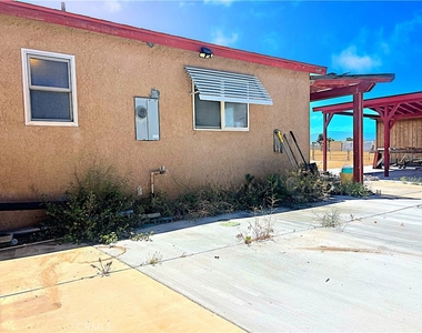 17601 Sycamore Lane - Photo Thumbnail 31