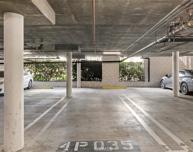 5500 Owensmouth Avenue - Photo Thumbnail 23