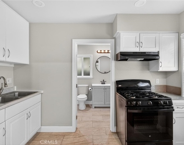 610 E Fairview Boulevard - Photo Thumbnail 1