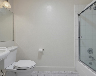 2705 E Jacaranda Avenue E - Photo Thumbnail 54