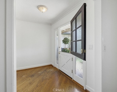 2705 E Jacaranda Avenue E - Photo Thumbnail 9