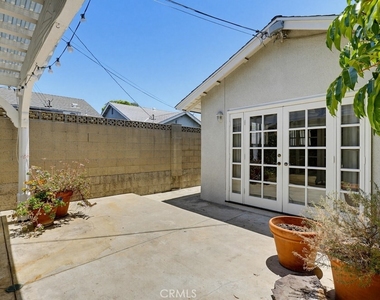 2705 E Jacaranda Avenue E - Photo Thumbnail 60