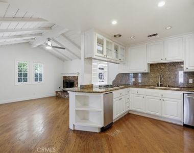 2705 E Jacaranda Avenue E - Photo Thumbnail 17