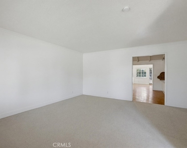 2705 E Jacaranda Avenue E - Photo Thumbnail 11