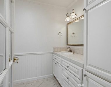 2705 E Jacaranda Avenue E - Photo Thumbnail 51