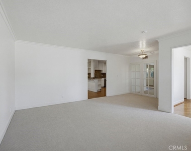 2705 E Jacaranda Avenue E - Photo Thumbnail 12