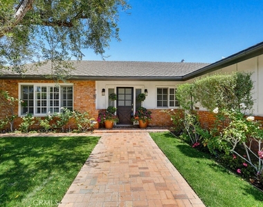 2705 E Jacaranda Avenue E - Photo Thumbnail 7