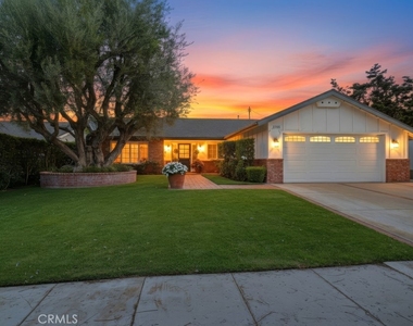 2705 E Jacaranda Avenue E - Photo Thumbnail 64