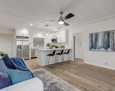 2705 Dennis Lane - Photo Thumbnail 3