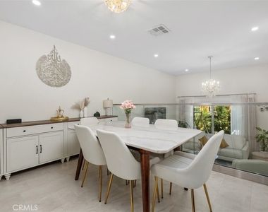 17906 River Circle - Photo Thumbnail 10
