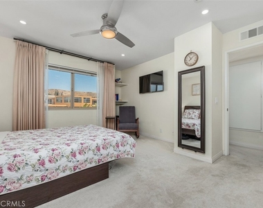 17906 River Circle - Photo Thumbnail 20