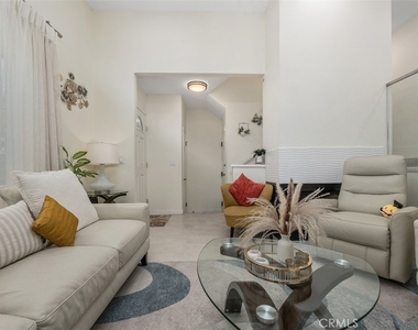 17906 River Circle - Photo Thumbnail 7