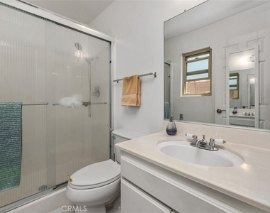 17906 River Circle - Photo Thumbnail 27