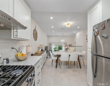 17906 River Circle - Photo Thumbnail 14