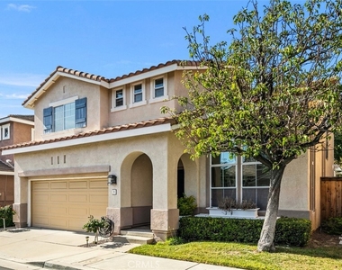 9 Acorn Ridge - Photo Thumbnail 3