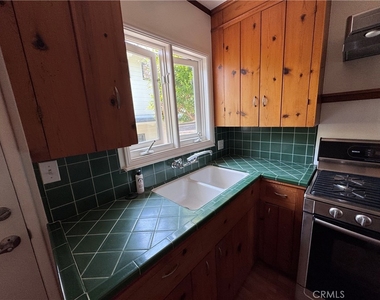 1821 Glenneyre Street - Photo Thumbnail 21