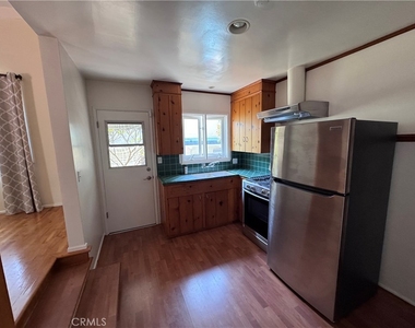 1821 Glenneyre Street - Photo Thumbnail 24