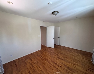 1821 Glenneyre Street - Photo Thumbnail 12