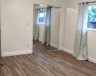 637 Grambling Court - Photo Thumbnail 21