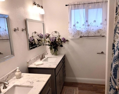 637 Grambling Court - Photo Thumbnail 13