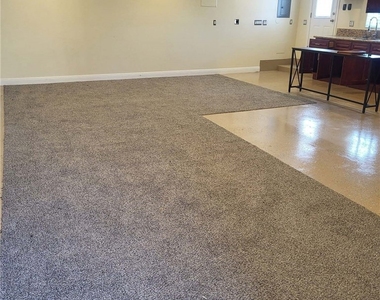 1167 Judson St - Photo Thumbnail 3