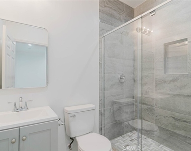 10938 Olinda Street - Photo Thumbnail 10