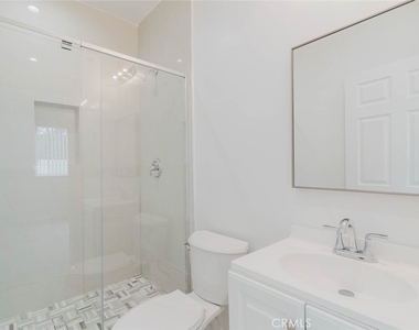 10938 Olinda Street - Photo Thumbnail 13