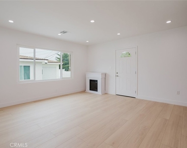 7730 Wyngate - Photo Thumbnail 10