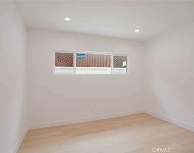 7730 Wyngate - Photo Thumbnail 20