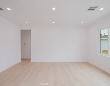7730 Wyngate - Photo Thumbnail 6