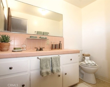 308 N Primrose Avenue - Photo Thumbnail 12
