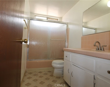 308 N Primrose Avenue - Photo Thumbnail 15