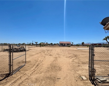 8867 Gorgonio Road - Photo Thumbnail 27