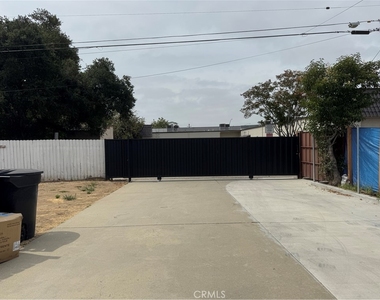 114 E Dexter Street - Photo Thumbnail 33