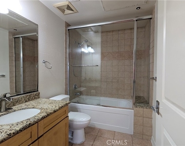 214 S Alexandria Avenue - Photo Thumbnail 5