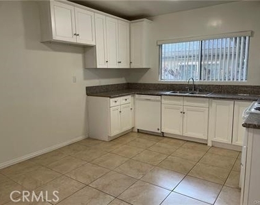 1141 Pine - Photo Thumbnail 10