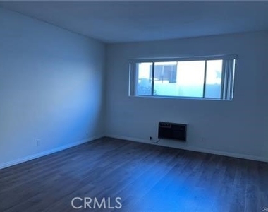 1141 Pine - Photo Thumbnail 16