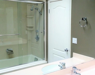 29 Thorndale Pl - Photo Thumbnail 8