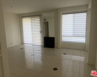 500 S Berendo Street - Photo Thumbnail 5