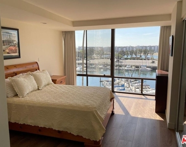 4267 Marina City - Photo Thumbnail 9
