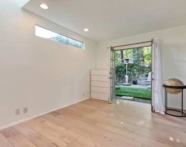 7586 Woodrow Wilson Drive - Photo Thumbnail 11