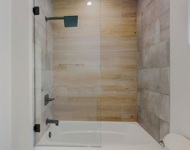 16012 Cantlay Street - Photo Thumbnail 28