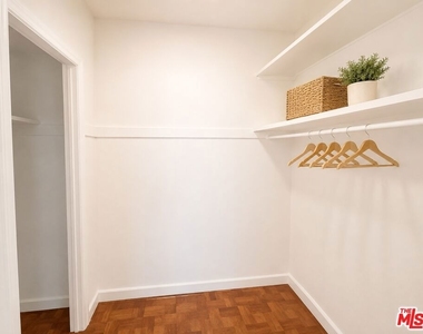 634 S Gramercy Place - Photo Thumbnail 4