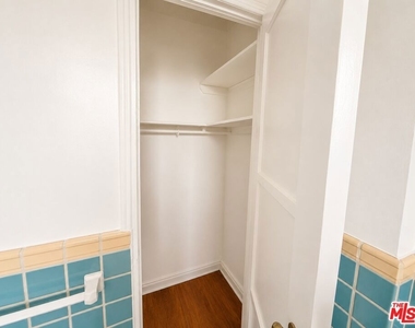 634 S Gramercy Place - Photo Thumbnail 3