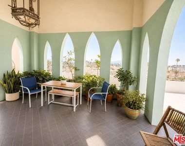 634 S Gramercy Place - Photo Thumbnail 8