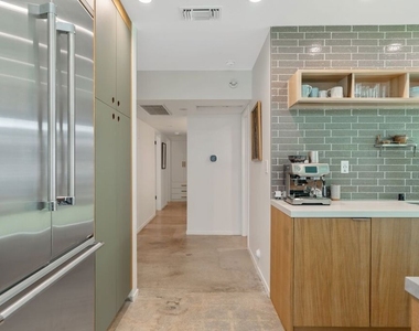 2820 Nichols Canyon Place - Photo Thumbnail 28