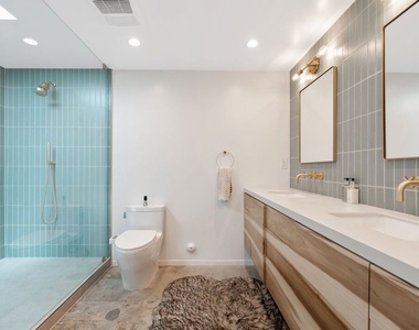 2820 Nichols Canyon Place - Photo Thumbnail 40