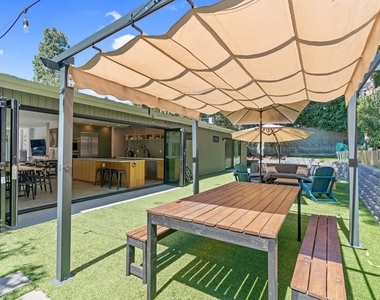 2820 Nichols Canyon Place - Photo Thumbnail 25